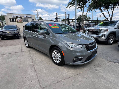 2022 Chrysler Pacifica for sale at Capital Motors Credit, Inc. in Chicago IL