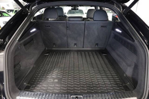 2021 Audi Q8 quattro Prestige 55 TFSI