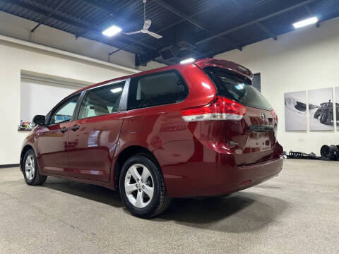 2012 Toyota Sienna