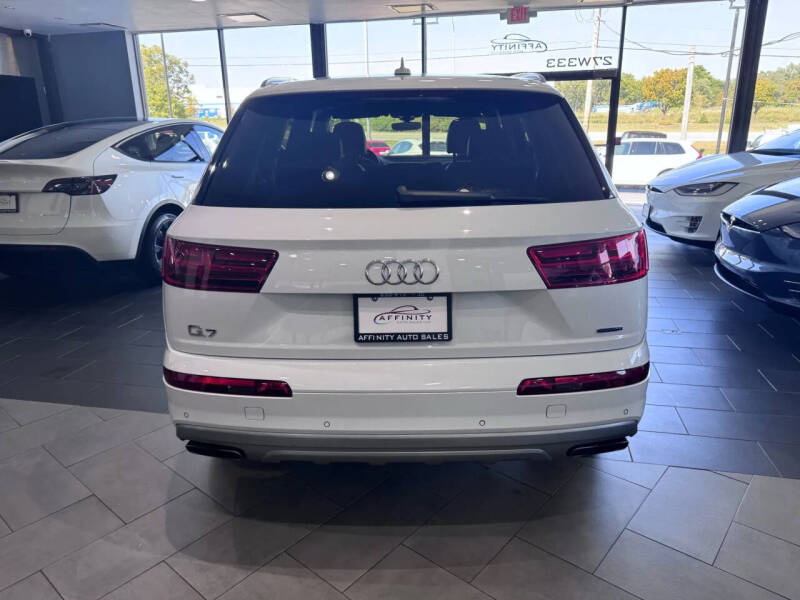 2017 Audi Q7 2.0T quattro Premium Plus