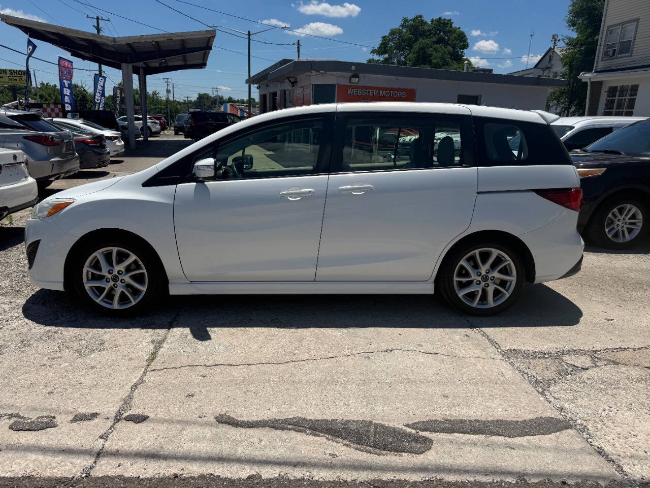White 2015 Mazda MAZDA5 Grand Touring Minivan Front-Wheel Drive 5-Speed Automatic