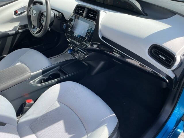 2020 Toyota Prius LE AWD-e