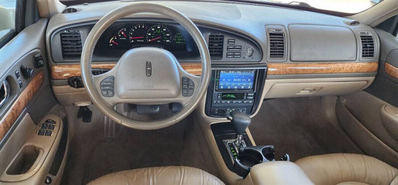 2001 Lincoln Continental