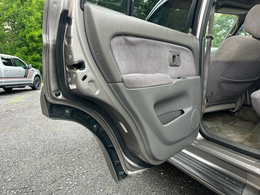 2002 Toyota 4Runner 64
