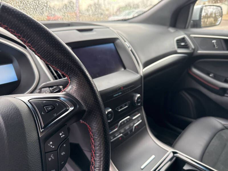 2020 Ford Edge ST Line