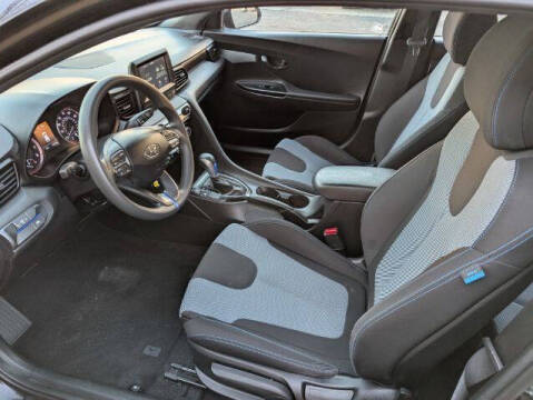 2020 Hyundai Veloster