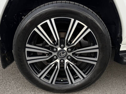 2025 Lexus LX 600 Luxury