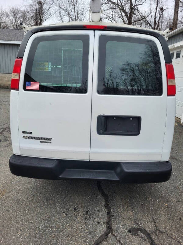 2011 Chevrolet Express 2500
