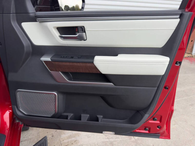 2024 Toyota Sequoia Capstone