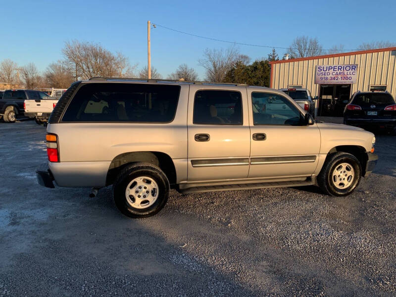 2005 Chevrolet Suburban LS photo 5