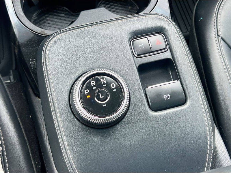 2022 Ford Mustang Mach-E Select