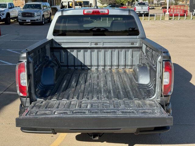 2022 GMC Canyon Elevation Standard