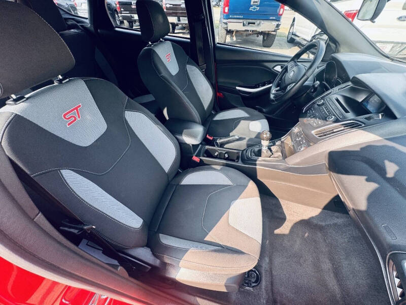 2017 Ford Focus ST