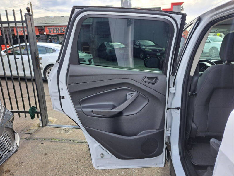 2019 Ford Escape S