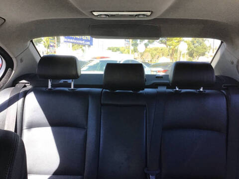 2015 BMW 5 Series 528i