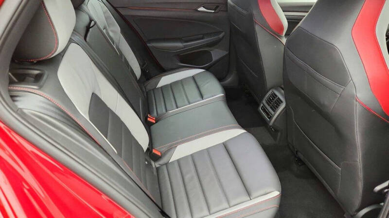 2022 Volkswagen Golf GTI Autobahn