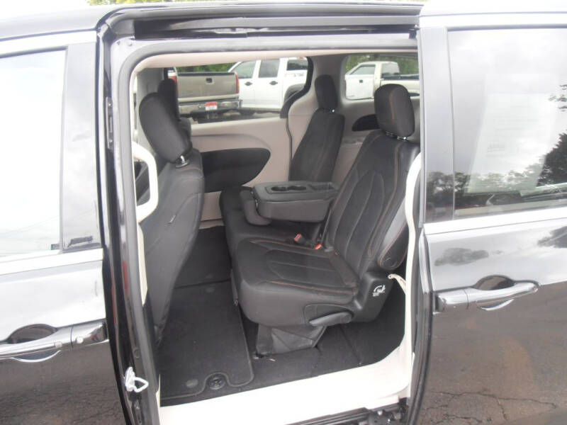 2017 Chrysler Pacifica LX