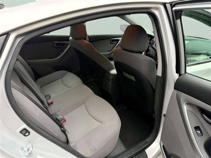 2016 Hyundai Elantra