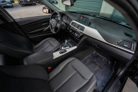 2018 BMW 3 Series 320i xDrive