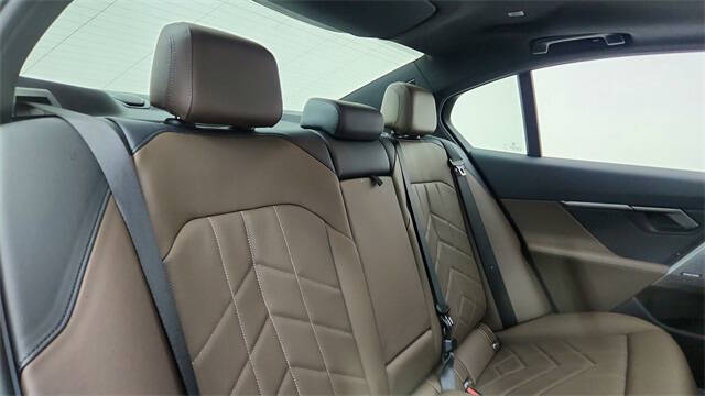 2025 BMW 5 Series 530i xDrive