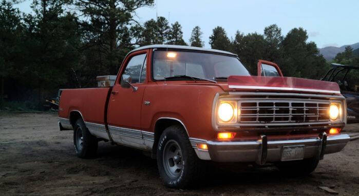 1976 Dodge D100 Pickup