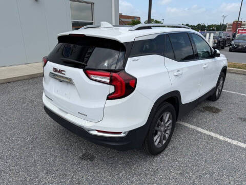 2023 GMC Terrain SLT