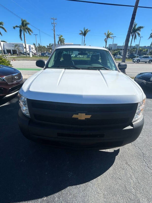 2013 Chevrolet Silverado 1500 Work Truck photo 3