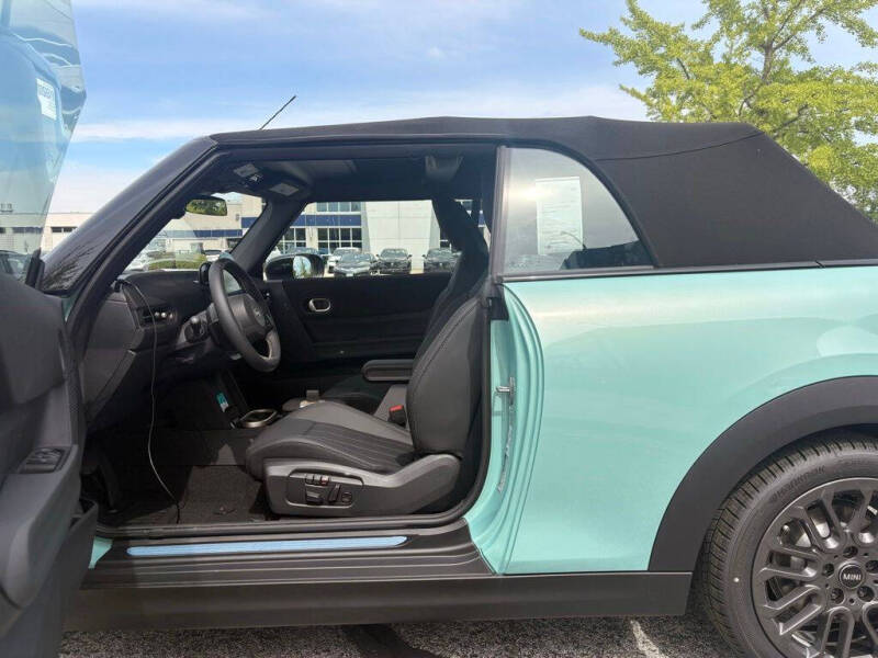 2026 MINI Convertible Cooper S Signature Trim