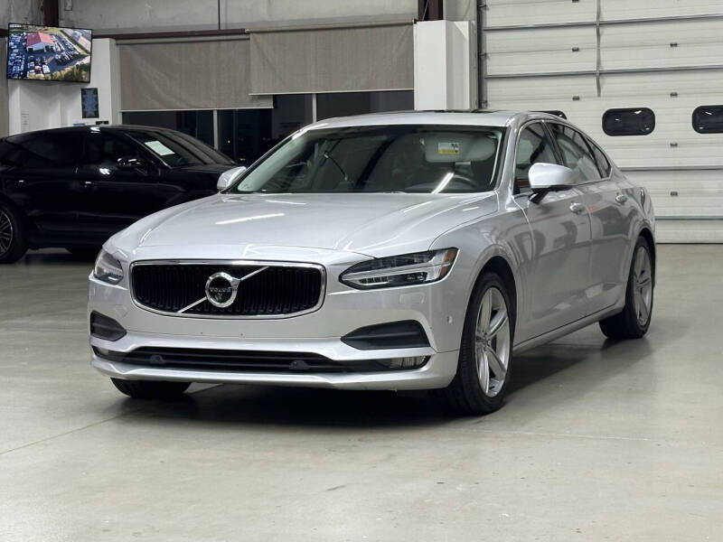 2018 Volvo S90 T5 Momentum