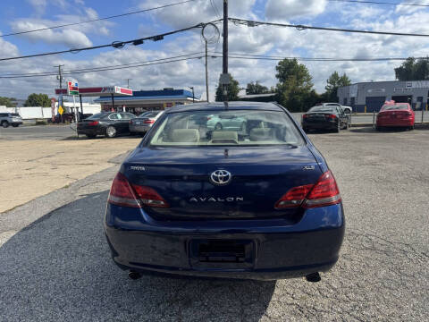 2008 Toyota Avalon XLS