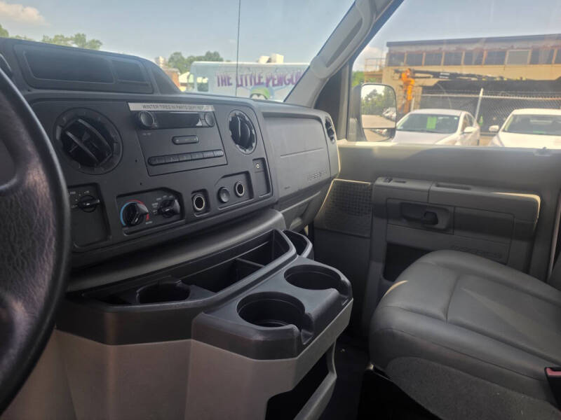 2013 Ford E-Series