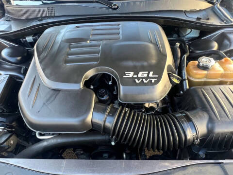 2017 Chrysler 300 C