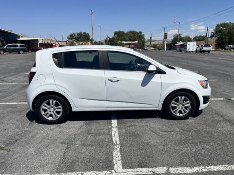 2016 Chevrolet Sonic LT Auto