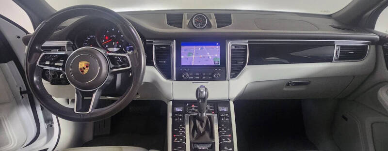 2017 Porsche Macan GTS