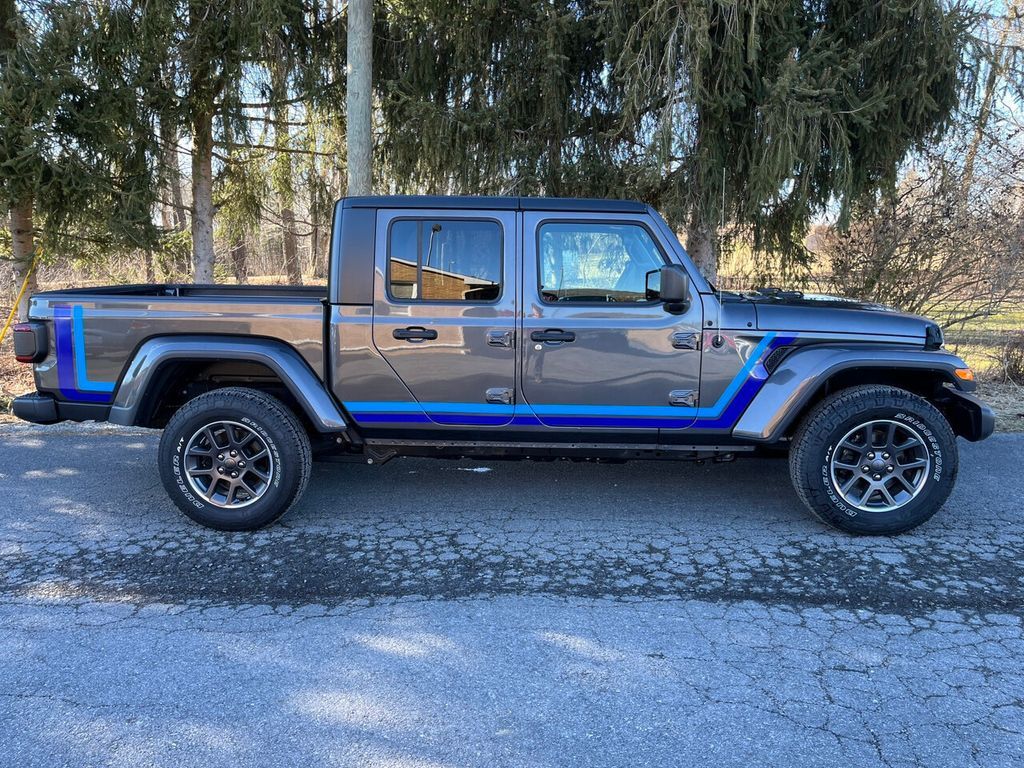 2020 Jeep Gladiator 2