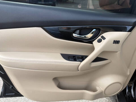 2017 Nissan Rogue SL