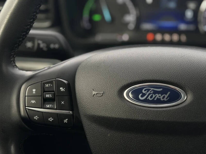 2023 Ford Maverick Lariat