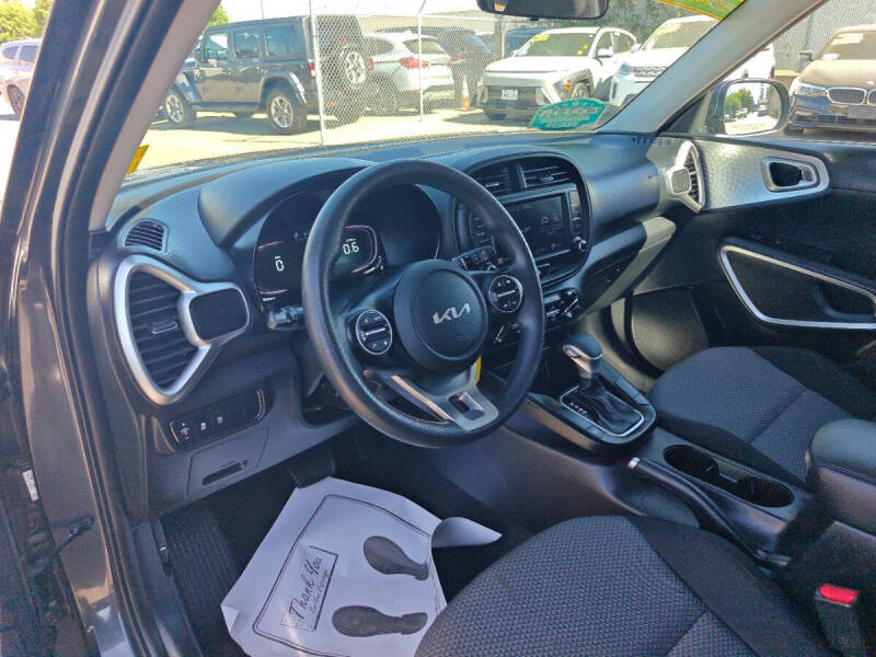 2023 Kia Soul LX