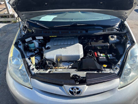 2007 Toyota Sienna XLE 7-Passenger