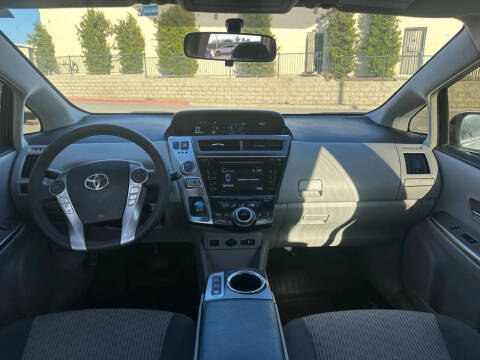 2017 Toyota Prius v