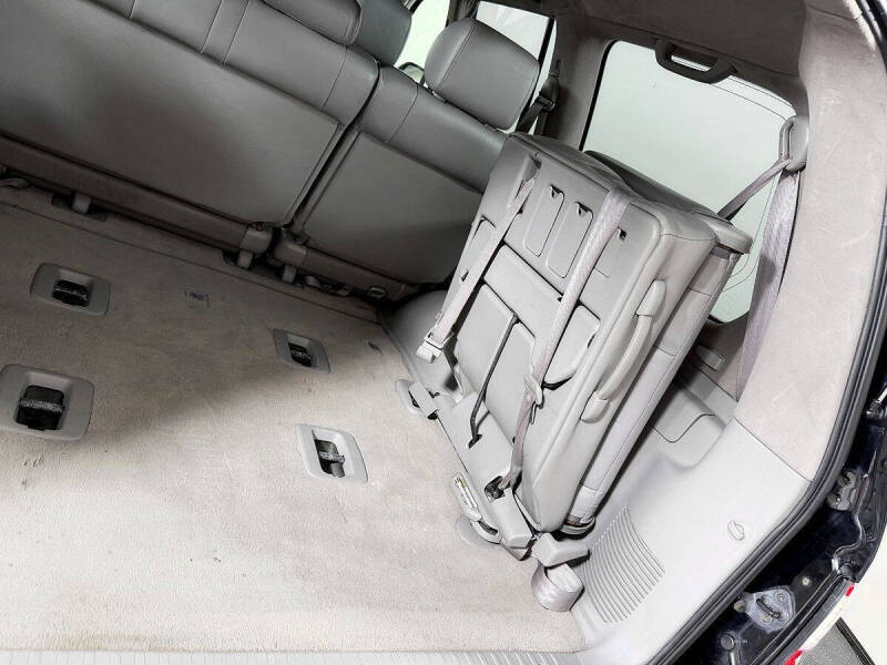 2004 Lexus LX 470