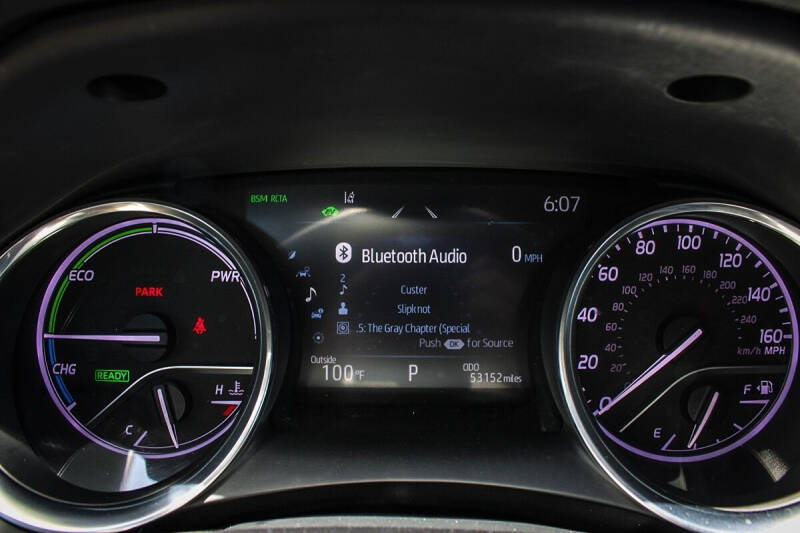 2020 Toyota Camry Hybrid XLE