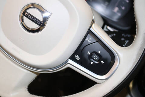 2019 Volvo XC60 T5 Momentum