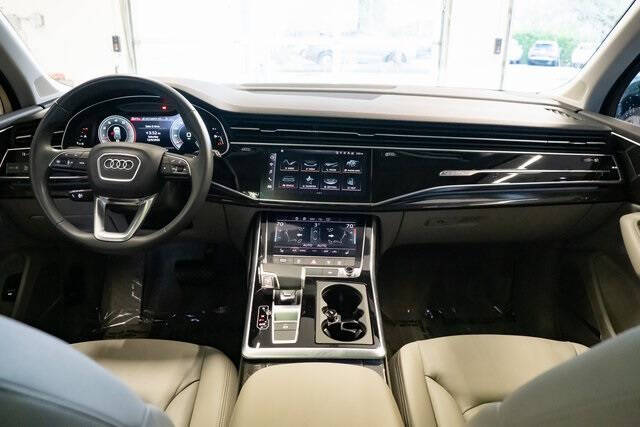 2021 Audi Q7 quattro Premium Plus 55 TFSI