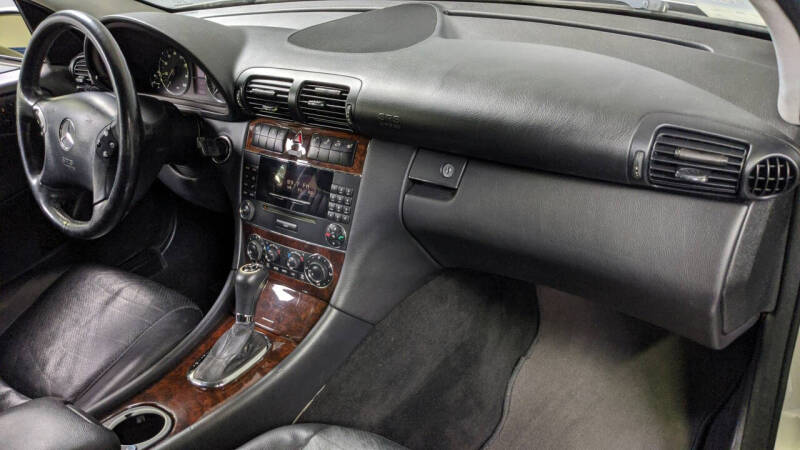 2005 Mercedes-Benz C-Class C 320 4MATIC