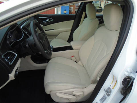 2016 Chrysler 200 Limited