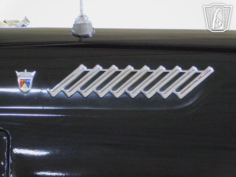 1956 Ford Thunderbird