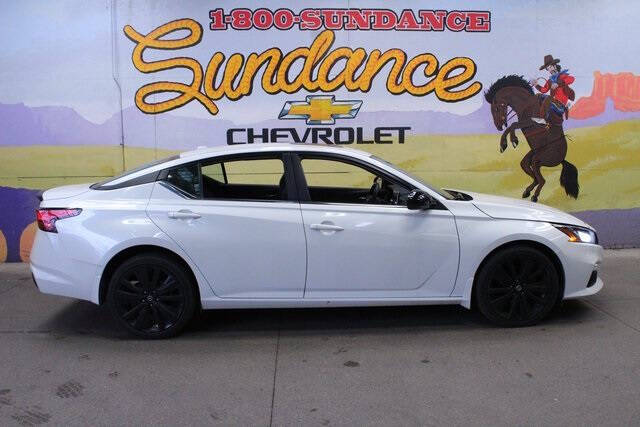 2022 Nissan Altima 2.5 SR