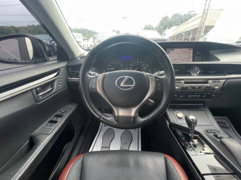 2015 Lexus ES 350 Crafted Line