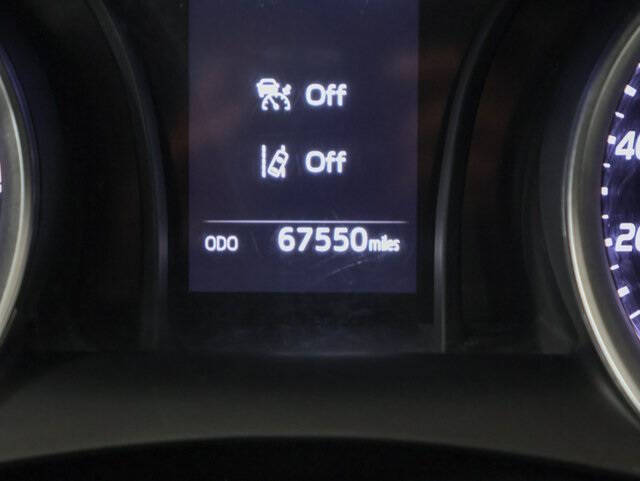 2022 Toyota Camry Hybrid LE